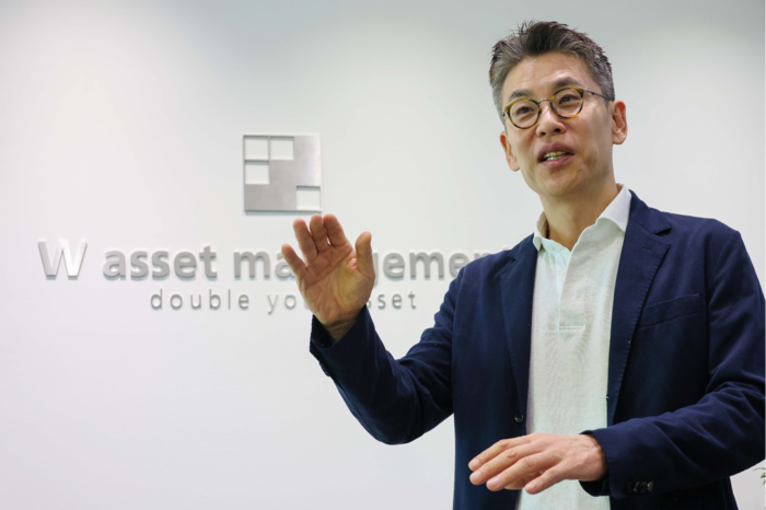  김우기 더블유자산운용 대표가 여의도 IFC 사무실에서 매경과 인터뷰하고 있다. [한주형 기자]