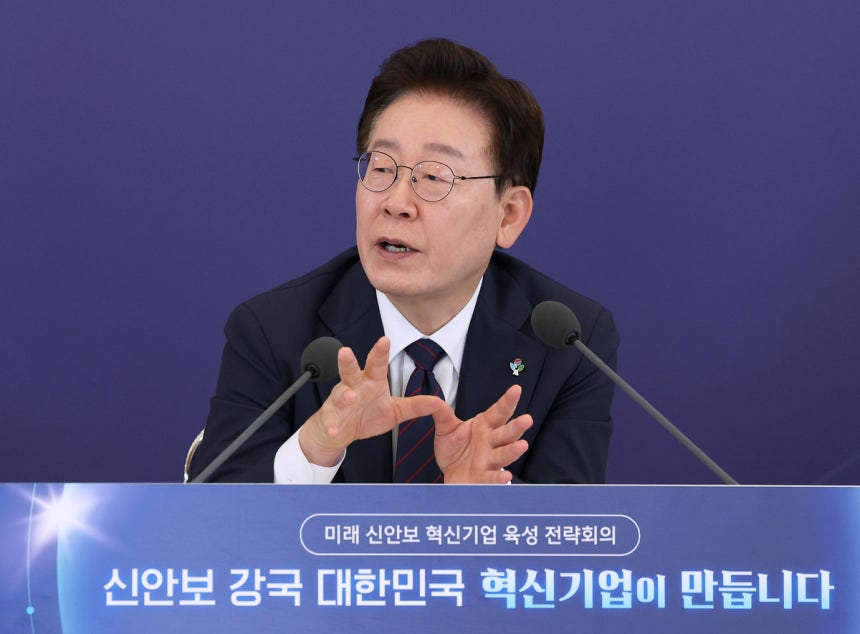“이게 진짜냐 소리 나올 것”···이 대통령, 이재용·최태원 회장과 함께 비수도권 ‘2000조원대 투자’ 밝힌다