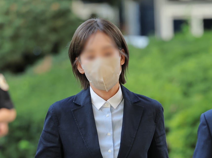 ‘룸싸롱 여동생’ ‘술집 마담’ 한동훈 명예훼손 고소한 ‘김승원 브로커’ 경찰 출석 [세상&]