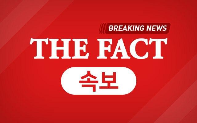 북대서양조약기구(NATO) 정상회의에 참석 중인 이재명 대통령은 7일(현지시간) 친교 만찬에서 도널드 트럼프 미국 대통령을 만나 트럼프 대통령이 요청한 군용 선박 건조와 관련한 후속 협의를 가졌다고 강유정 청와대 수
