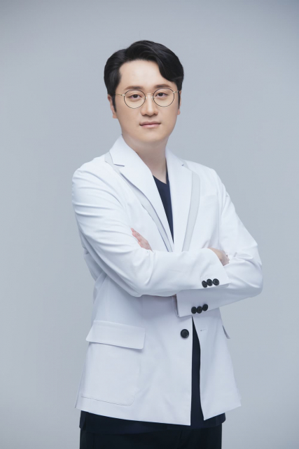닥터디자이너의원 영등포점 최원혁 대표원장