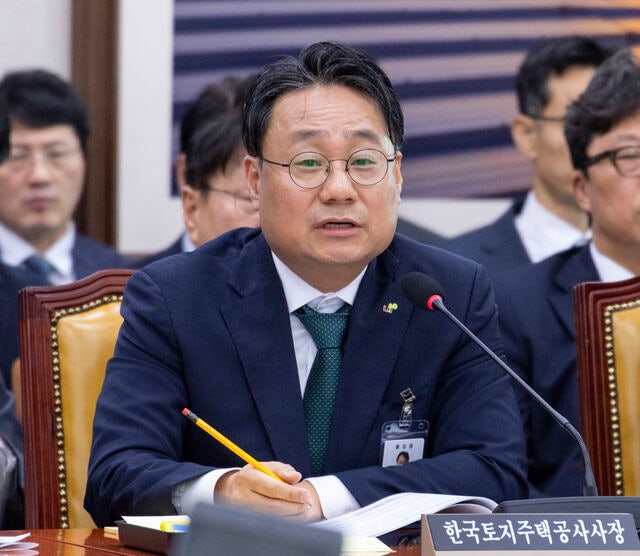 LH 사장 “집값 급락할 것…지금 집 안 사도 손해 안봐”