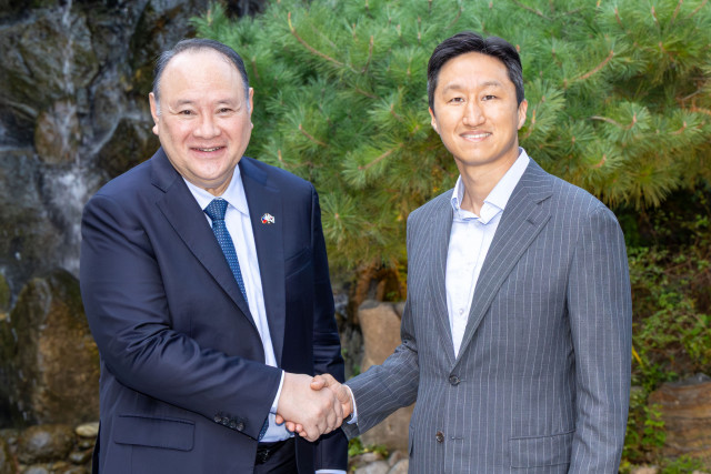 HD현대 정기선 회장, 필리핀 국방장관과 조선·방산 협력 확대 논의