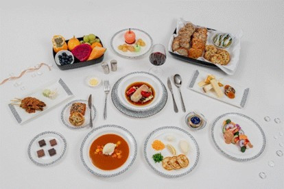 싱가포르항공, 기내 다이닝 서비스 경험 강화… 새로운 기내식·음료·서비스웨어 선보여