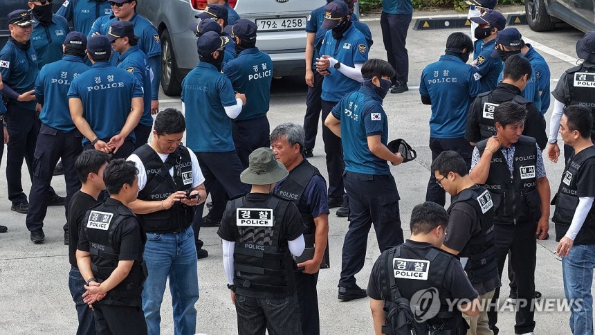 실종자 집중 수색 나선 경찰
[연합뉴스 자료사진]
