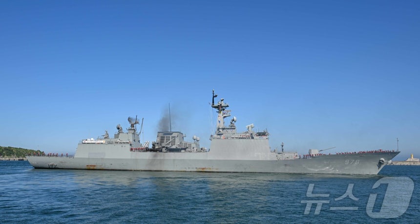 軍, 청해부대 작전범위 확대 검토…해상초계기 등 전력 보강도