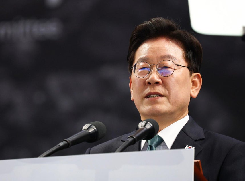 이재명 대통령이 16일 제주 서귀포시 제주월드컵경기장에서 열린 제107회 전국체육대회 개회식에서 기념사를 하고 있다. 2026.10.16 왕태석 선임기자