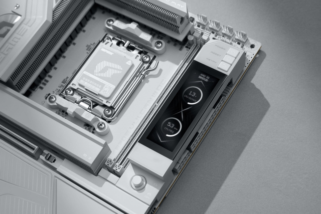 컬러풀 iGame X870E VULCAN W 메인보드