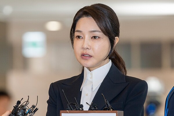 [속보] 김건희 매관매직 1심 징역 7년…"사회적 책무 저버렸다"