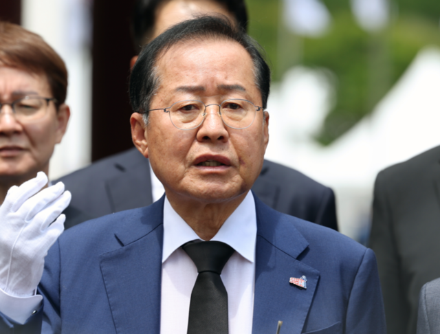 “노조는 기업 손실나면 월급 깎고 정리해고 동의하나?” 홍준표의 말