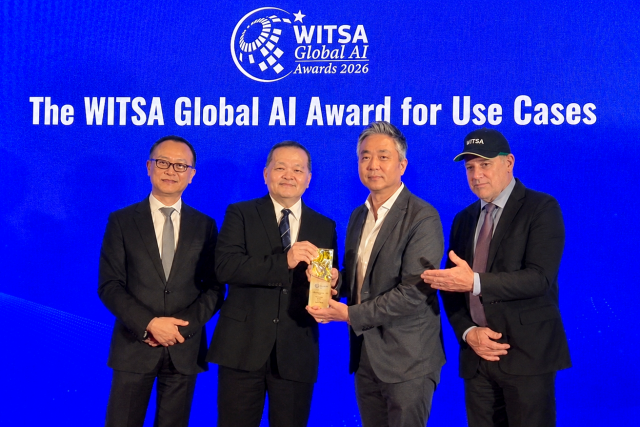 더존비즈온, 세계혁신기술서비스연맹 ‘Global AI Awards’ 수상