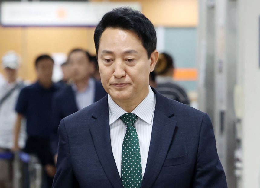 [속보] '여론조사비 대납 의혹' 오세훈...특검, 2심도 ‘징역 1년 6개월’ 구형