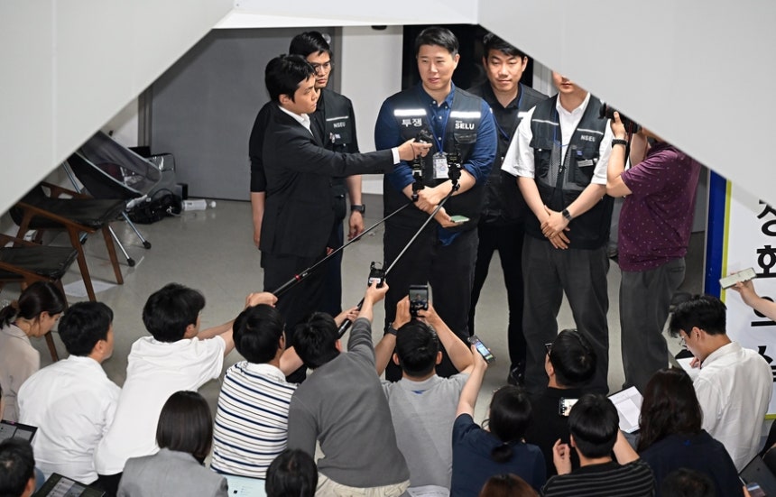 노조 때리고 갈등 키우고… 삼성전자 보도, 무엇을 놓쳤나