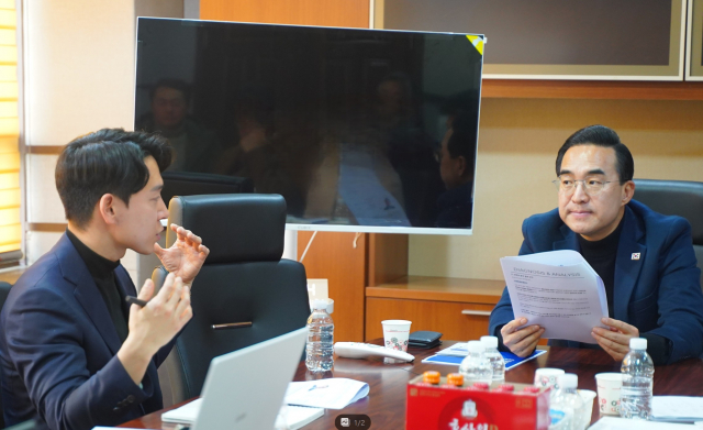 기획예산처 박홍근 장관 스타일 컨설팅. 조직이 추구하는 이미지를 리더의 스타일과 합치시키는 과정을 통해 미디어에 노출되는 리더의 이미지를 ‘설계’한다