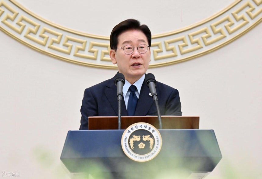 이재명 대통령이 7일 청와대에서 열린 진실·화해를 위한 과거사정리위원회 3기 출범 계기 국가폭력 피해자 위로 오찬에서 발언하고 있다. 왕태석 선임기자