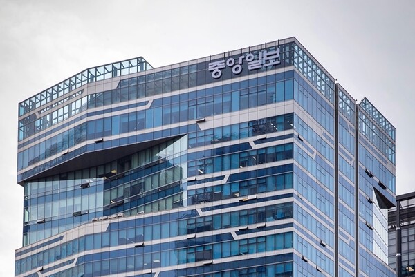 중앙일보 인수전에 삼프로TV·오리온·OK금융 등 6곳… 노조 "언론 이끌 철학 있어야"