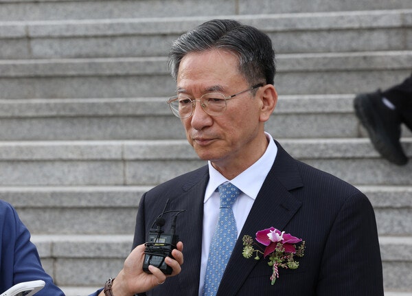 정성호 "이 대통령 공소취소 때문에 사퇴? 전혀 관련 없다"