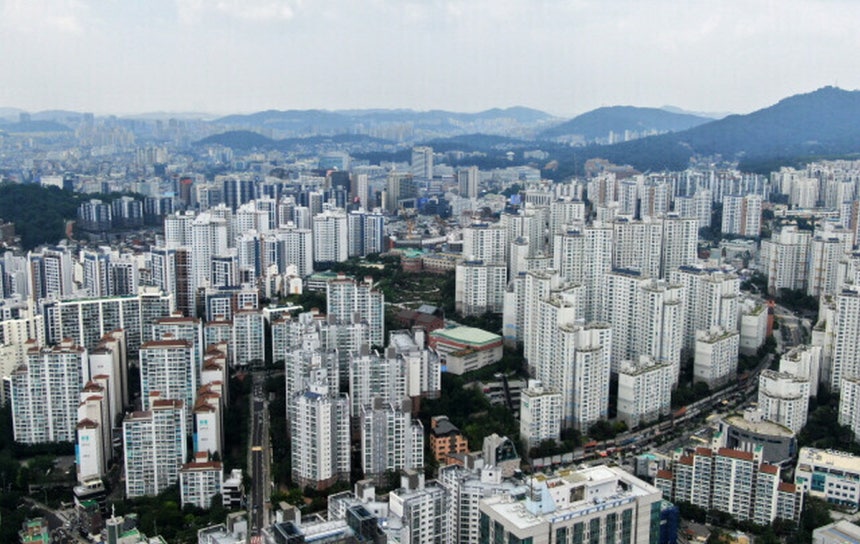 “서울 아파트 부자인 줄 알았는데”…2주택자 절반은 두 채 모두 지방 [숫자 뒤의 진실]
