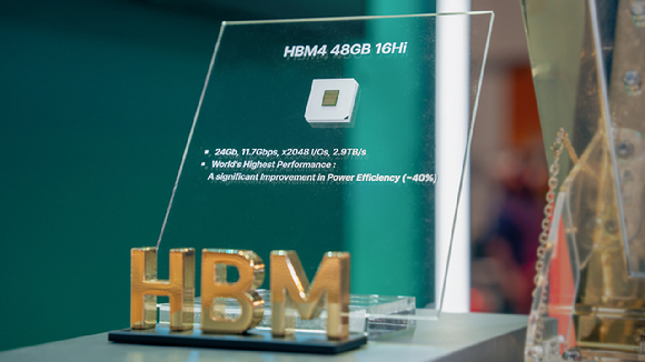 엔비디아 HBM4 '8단 축소설'에 반론…삼성·SK하이닉스 호황 지속 전망