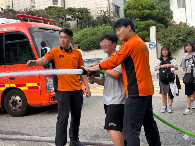 시립마포청소년센터, 청소년 영상으로 감사를 전하다… ‘2026 제복영웅 시사회’ 개최