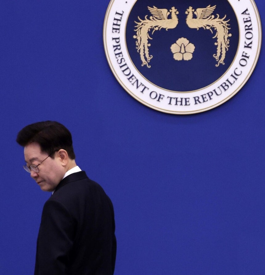 이재명 대통령이 2026년 9월3일 청와대에서 열린 수석보좌관회의에 참석하고 있다. 청와대사진기자단