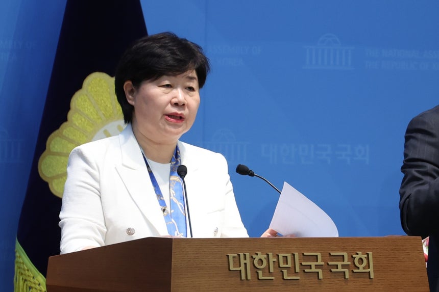 [속보]서영교 법사위, 이광재 예결위…더불어민주당, 상임위 11곳 위원장 후보 추천