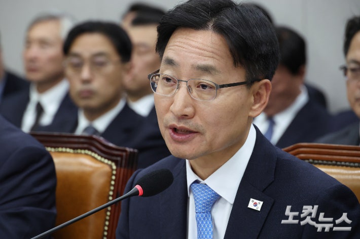 임광현 "李대통령 차남 관저에 거주…'아빠찬스'는 과해"