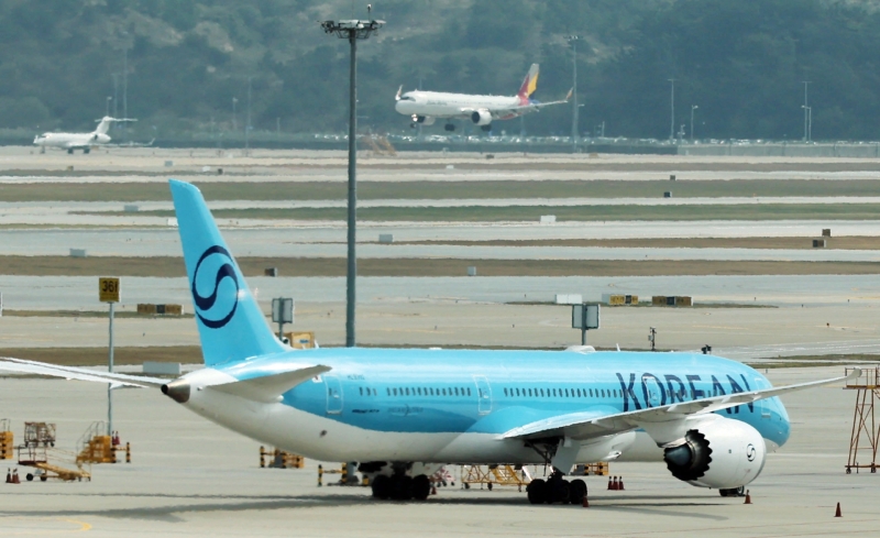 ▲인천국제공항 2터미널에 계류중인 대한항공 항공기[연합뉴스]