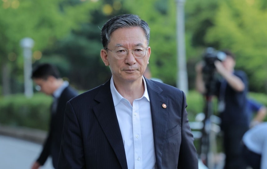 [속보] 정성호 “李대통령, SNS 소통 빈도 줄이는 게 좋지 않겠나”