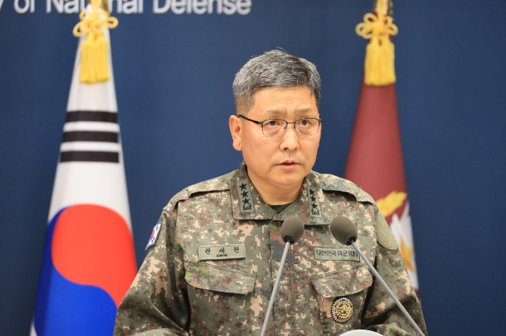 [속보]軍 "DMZ 폭발은 北 지뢰 가능성 매우 높다고 판단"