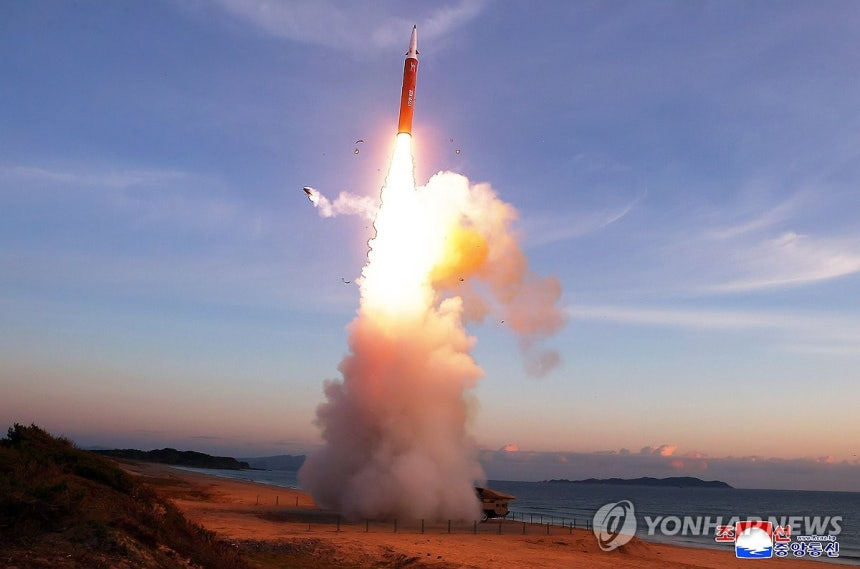 [속보] 국방부 "北발사 미사일, 한미 방어자산으로 탐지·요격 가능"