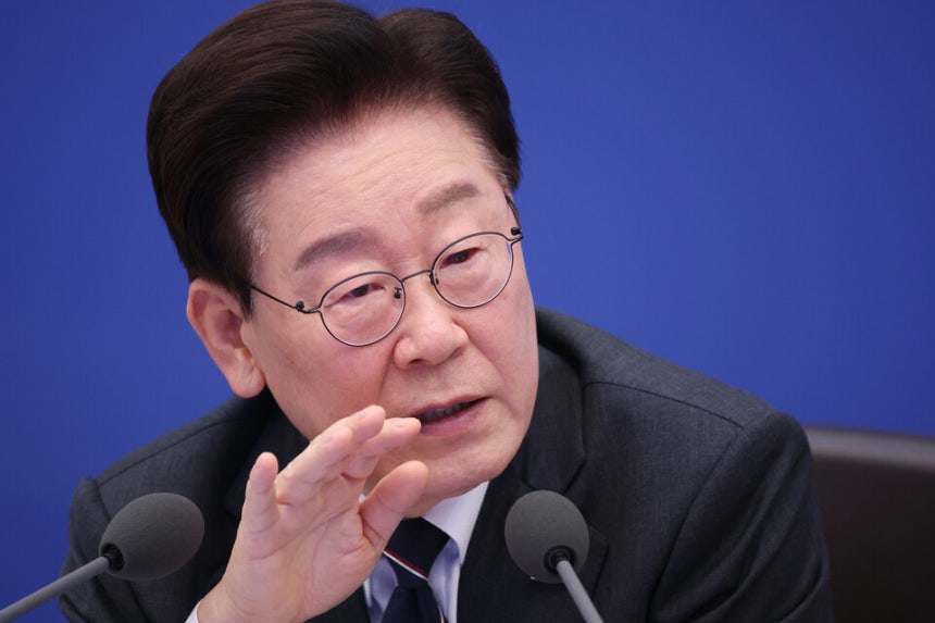 이재명 대통령이 지난 6일 청와대에서 열린 국무회의에서 발언하고 있다. ⓒ연합뉴스