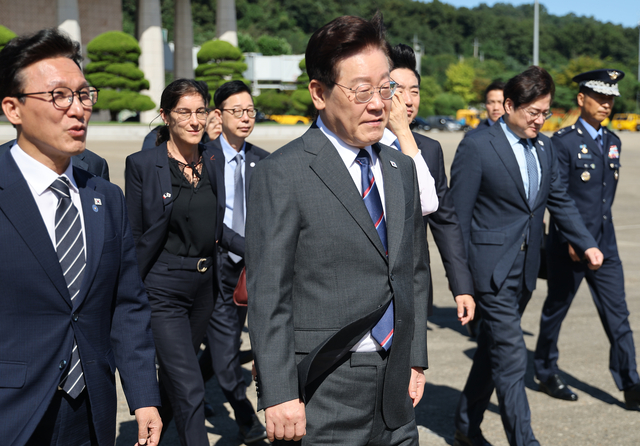 [속보] 김어준의 ‘꽃’, “李 잘한다” 47.1% 8연속 하락 최저…‘개각 잘못’ 55% 과반