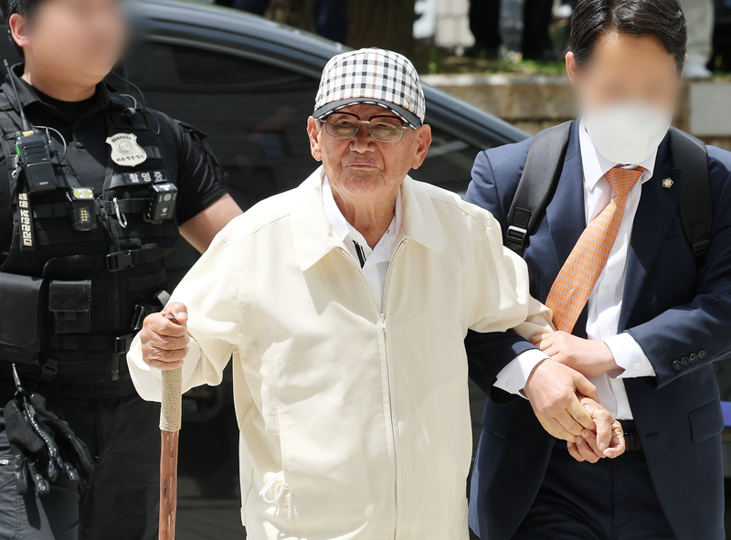 이만희 신천지 총회장 구속적부심 기각…법원 "청구 이유 없다"