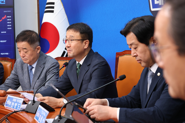 ◇더불어민주당 한병도 당 대표 직무대행 겸 원내대표가 29일 국회에서 열린 최고위원회의에서 발언하고 있다. 2026.7.29 연합뉴스,