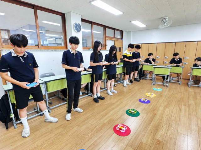 와이즈에듀협동조합 드론 교육 프로그램 운영 모습