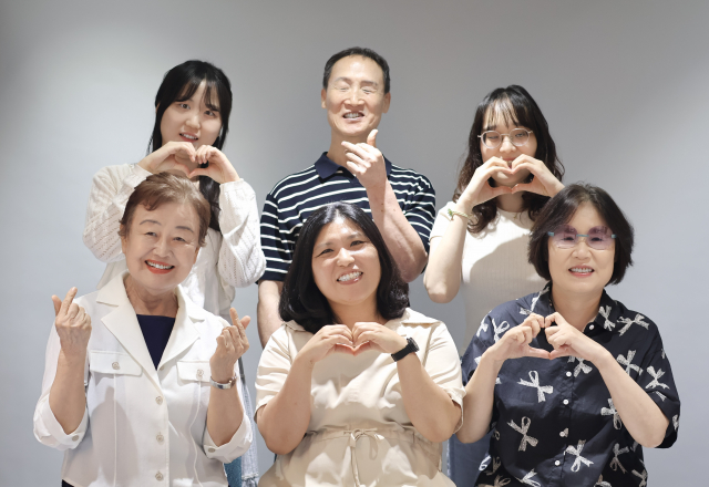 전시 ‘안부 - 보이지 않는 안부를 묻다’에 참여하는 시각장애 예술가 6인