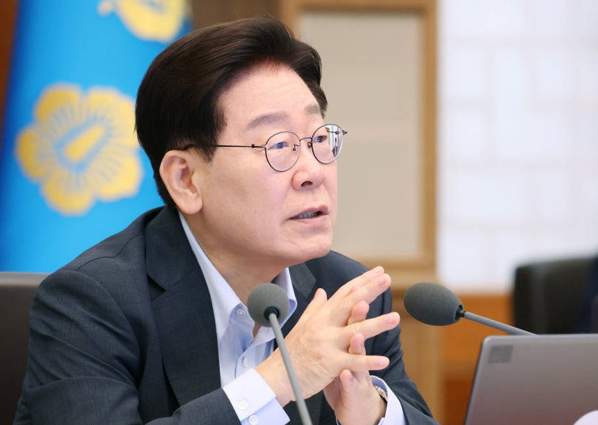 이재명 대통령이 4일 청와대에서 열린 국무회의에서 발언을 하고 있다. 2026.08.04. 사진제공 뉴시스