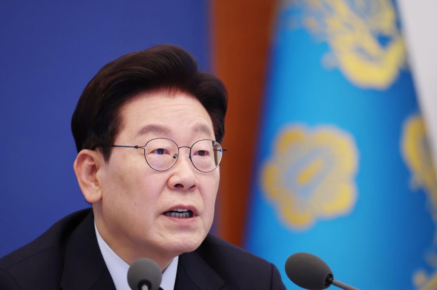 李대통령, 프로야구 암표 거래에 경고…"걸려도 남는 장사? 손해 훨씬 클 것"