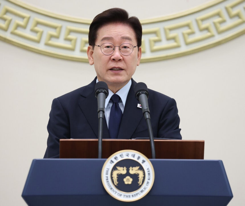 이재명 대통령이 7일 청와대 영빈관에서 열린 진실화해위 3기 출범 계기 국가폭력 피해자 위로 오찬에서 인사말을 하고 있다. 연합뉴스