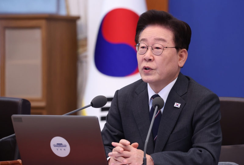 [속보] 李대통령, "대구 상가 붕괴 사고 당시 태릉 골프장 방문" 확인...'비공개 일정 정치공방 활용' 유감