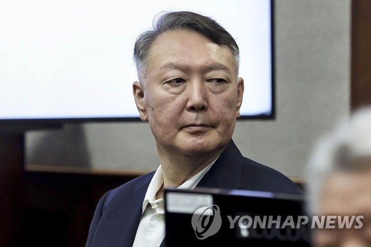 [속보] 내란특검, 내란 우두머리 항소심서 尹에 사형 구형
