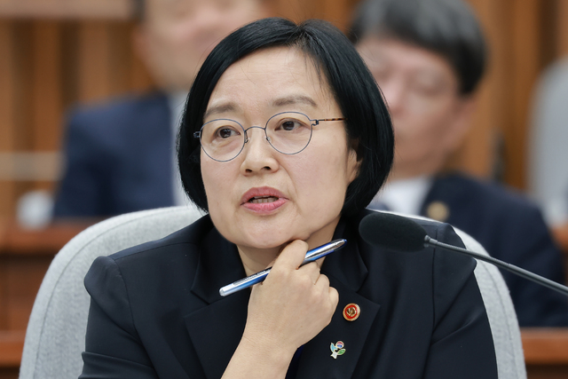 ◇한성숙 국무총리 후보자가 26일 국회에서 열린 인사청문회에서 국민의힘 김희정 의원 질의에 답하고 있다. 2026.6.26 연합뉴스. 무단 전재 재배포 금지, AI 학습 및 활용 금지