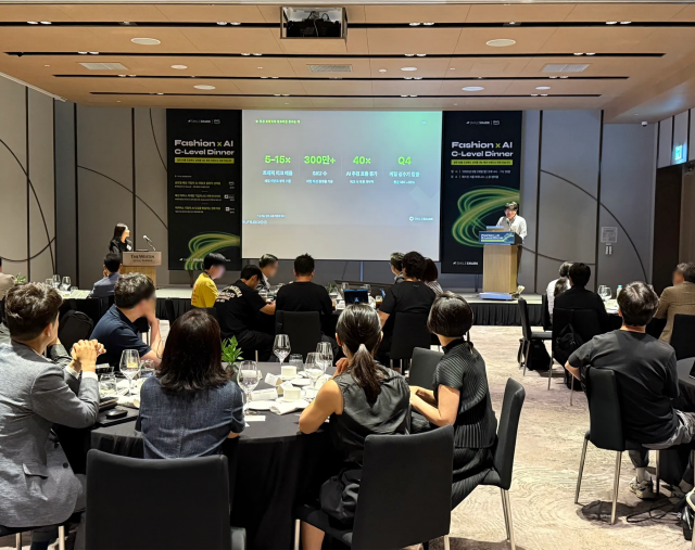 스마일샤크, AWS·리씽크와 패션·리테일 C레벨 대상 AI 전략 행사 개최… ‘AX 성과, 기술이 아닌 거버넌스에서 갈린다’