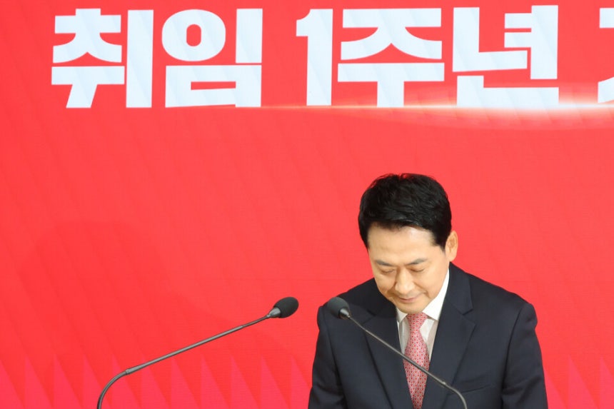 "물러나는 게 혁신" "정청래 따라하나"…장동혁 '당원 주권'에 쏟아진 반발